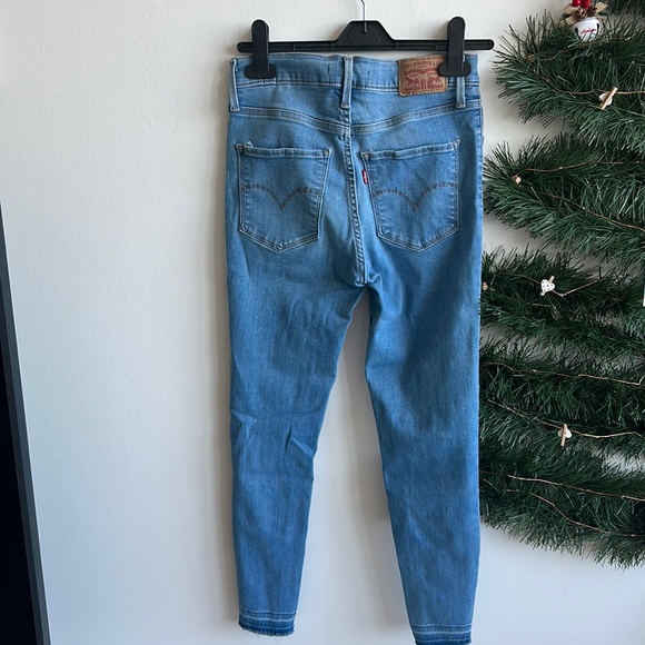 Leviโs jeans - perfect condition! 720 high rise super skinny -size 26 - Picture 6 of 6